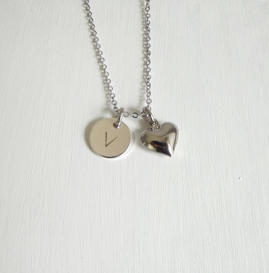 tiny-heart-necklace-silver-plated-collar-de-coraz-n-plateado-collana-cuore-placcato-argento-collier-coeur-plaqu-argent-versilberte-herzkette-personalized-necklace-disc-initial-necklace-dainty-heart-charm-necklace-chain-necklace-girlfriend-necklace-gift-custom-letter-necklace-individual-engraved-necklace-for-women-gift-for-her-gf-necklace-gift-0