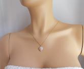 crystal-cz-leaf-pendant-chain-necklace-for-women-dainty-cubic-zirconia-charm-necklace-for-bridal-gorgeous-sparkling-leaf-necklace-gold-fashion-necklace-wedding-set-delicate-leaf-shaped-necklace-3