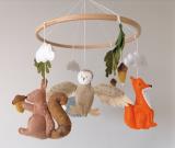 forest-animals-baby-mobile-felt-fox-squirrel-hedgehog-owl-crib-mobile-for-neutra